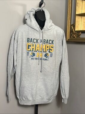 University of Michigan XL Back 2 Back Champs Hoodie Sweatshirt Wolverine UofM